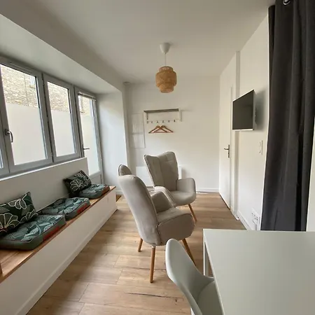 Les Pics Du Courtat Apartment Bagneres-de-Luchon